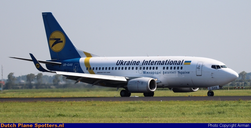 UR-GAS Boeing 737-500 Ukraine International Airlines by Airman