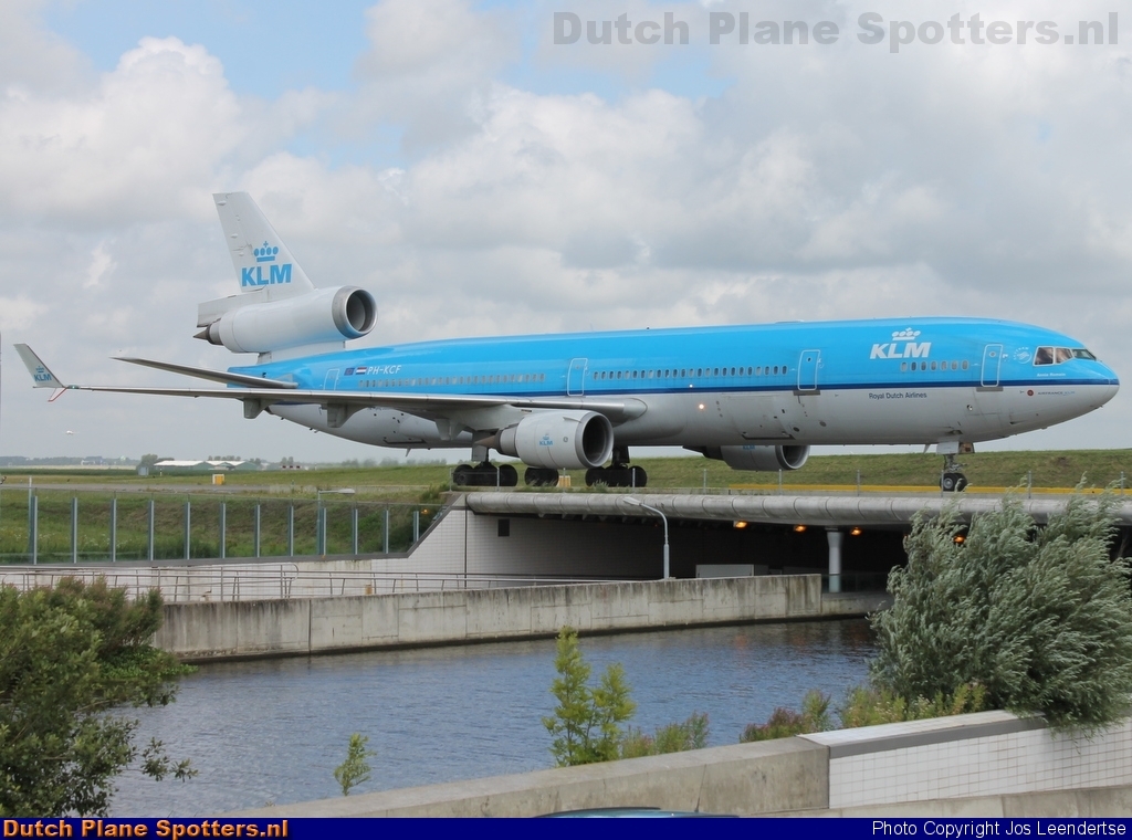 PH-KCF McDonnell Douglas MD-11 KLM Royal Dutch Airlines by Jos Leendertse