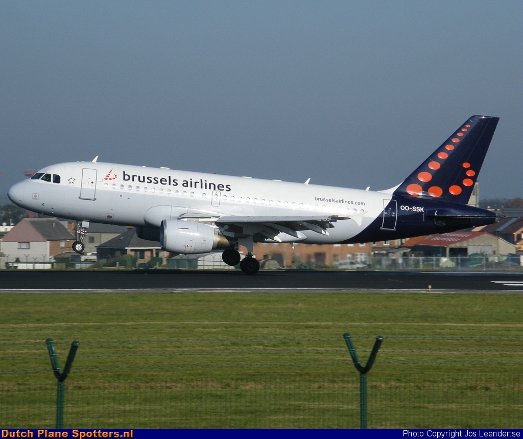 OO-SSK Airbus A319 Brussels Airlines by Jos Leendertse