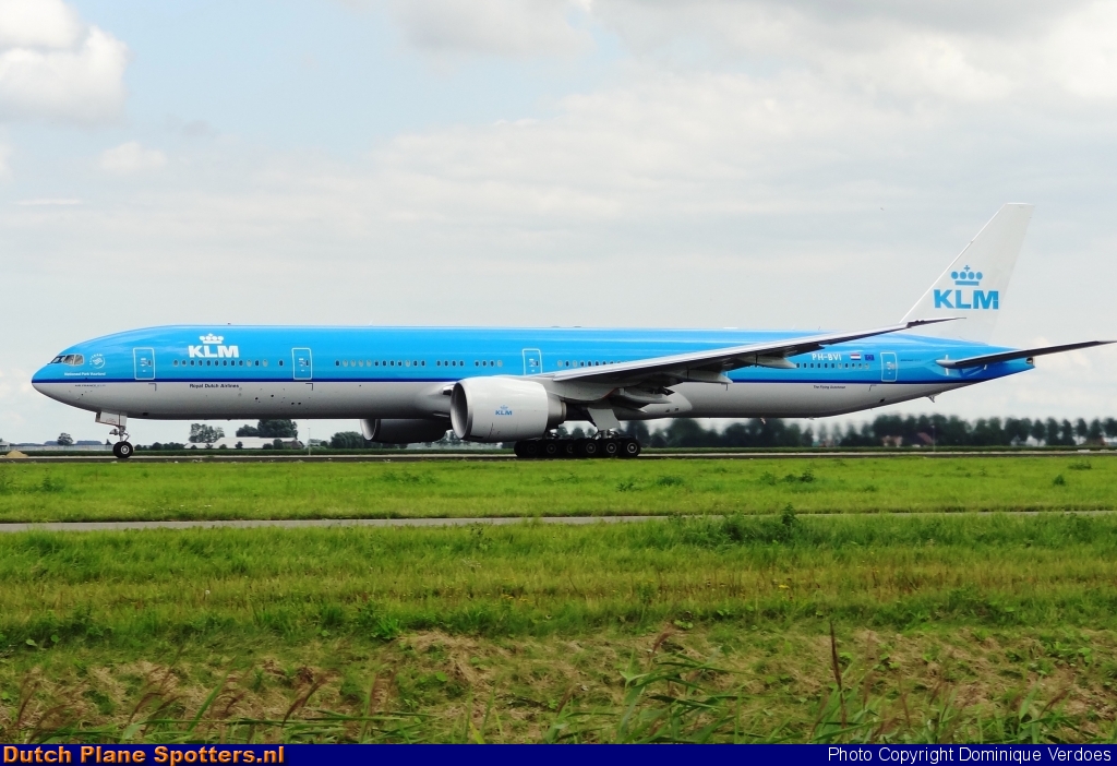 PH-BVI Boeing 777-300 KLM Royal Dutch Airlines by Dominique Verdoes