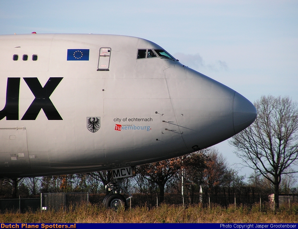 LX-MCV Boeing 747-400 Cargolux by Jasper Grootenboer