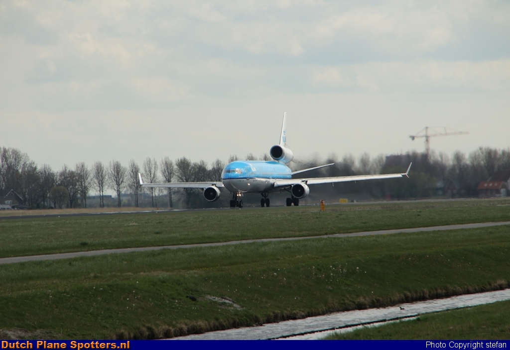 PH-KCA McDonnell Douglas MD-11 KLM Royal Dutch Airlines by stefan