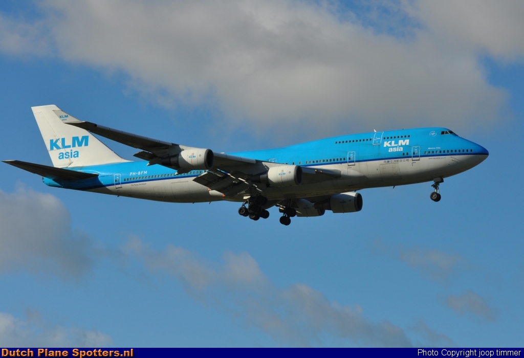 PH-BFM Boeing 747-400 KLM Royal Dutch Airlines by joop timmer