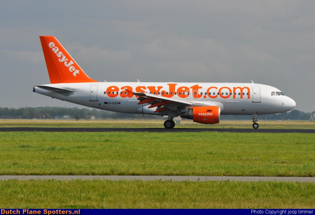 G-EZGM Airbus A319 easyJet by joop timmer