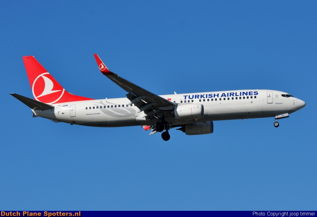 TC-JHK Boeing 737-800 Turkish Airlines by joop timmer