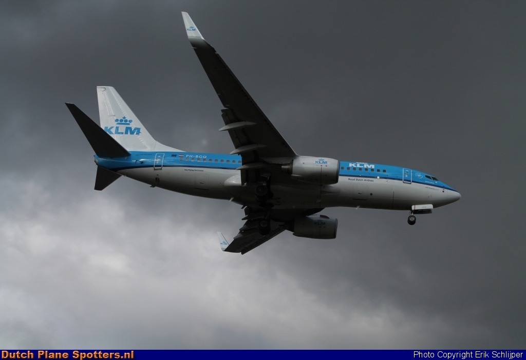 PH-BGQ Boeing 737-700 KLM Royal Dutch Airlines by Erik Schlijper