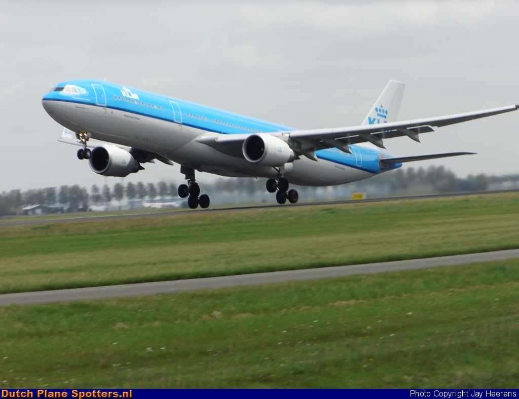 PH-AKE Airbus A330-300 KLM Royal Dutch Airlines by Jay Heerens