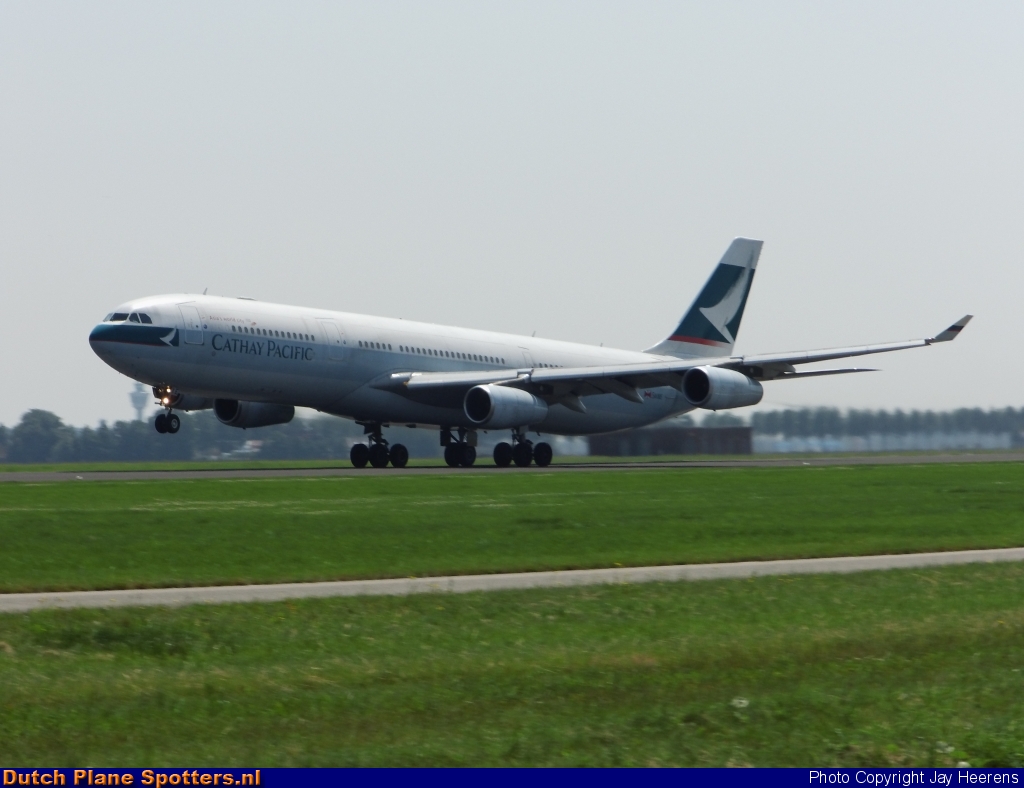 B-HXE Airbus A340-300 Cathay Pacific by Jay Heerens