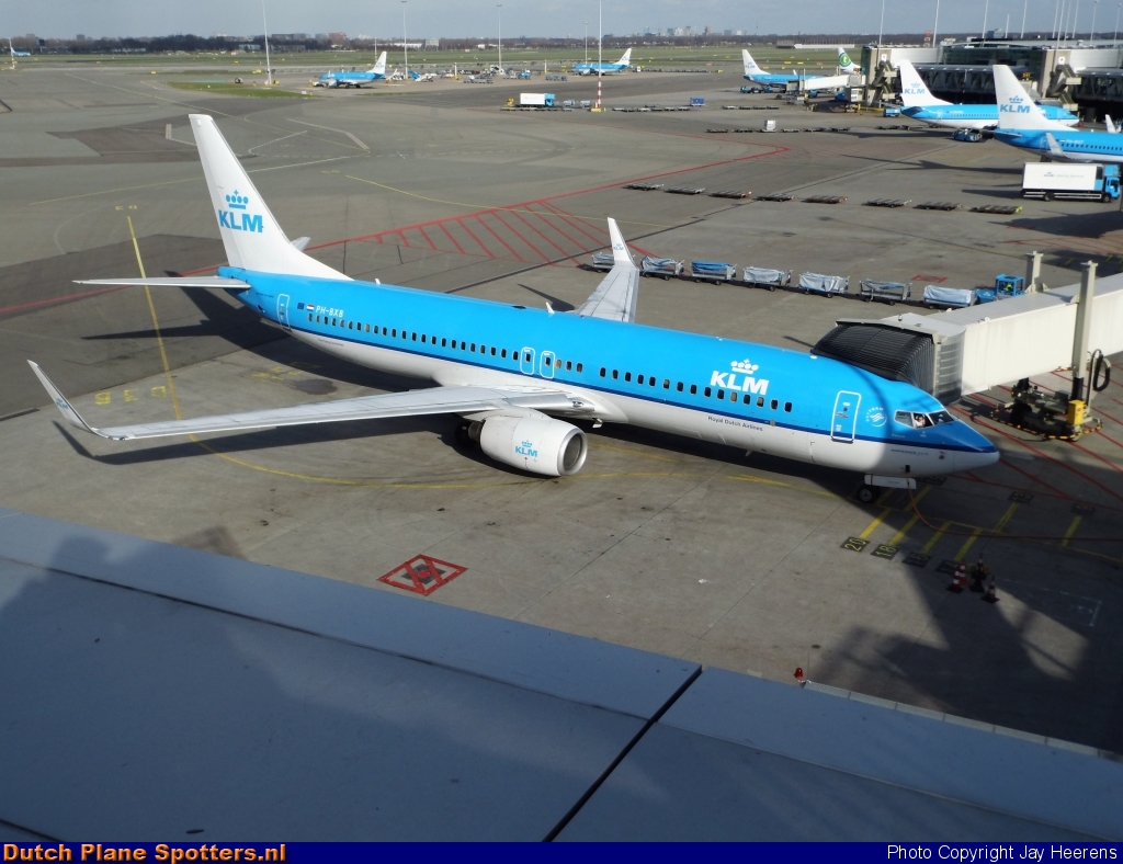 PH-BXB Boeing 737-800 KLM Royal Dutch Airlines by Jay Heerens
