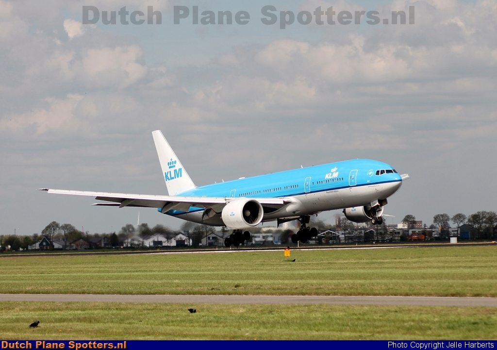 PH-BQA Boeing 777-200 KLM Royal Dutch Airlines by Jelle Harberts
