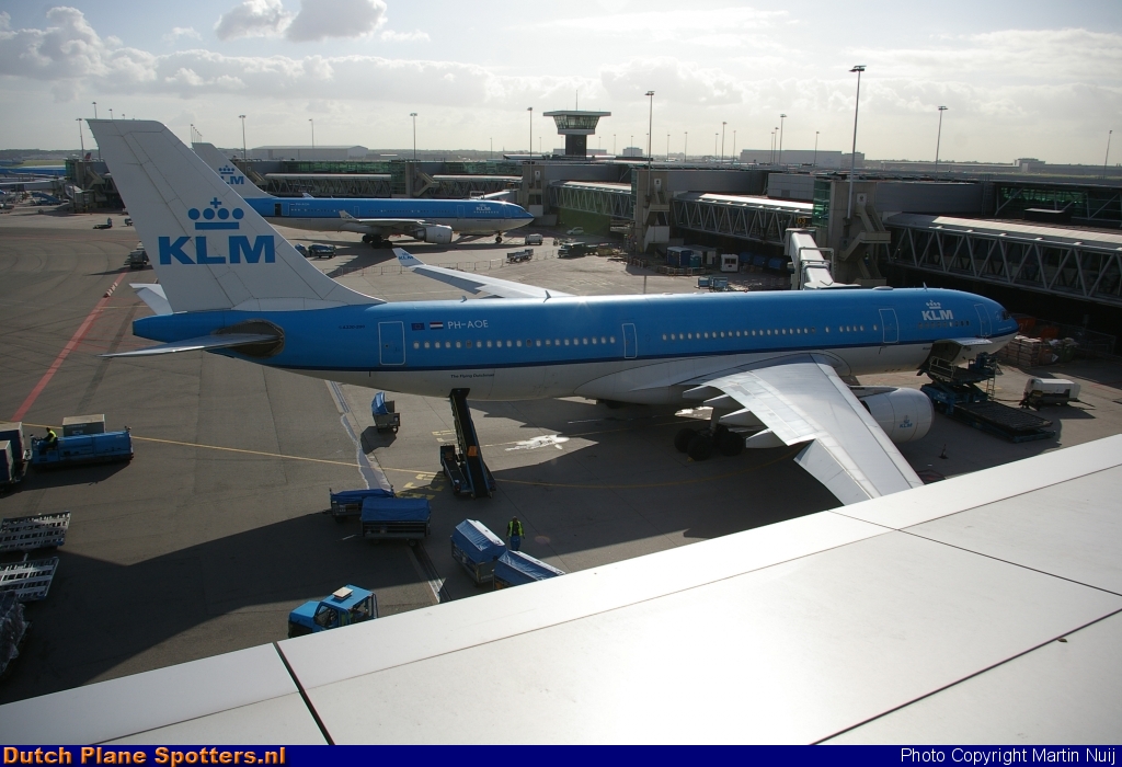 PH-AOE Airbus A330-200 KLM Royal Dutch Airlines by Martin Nuij