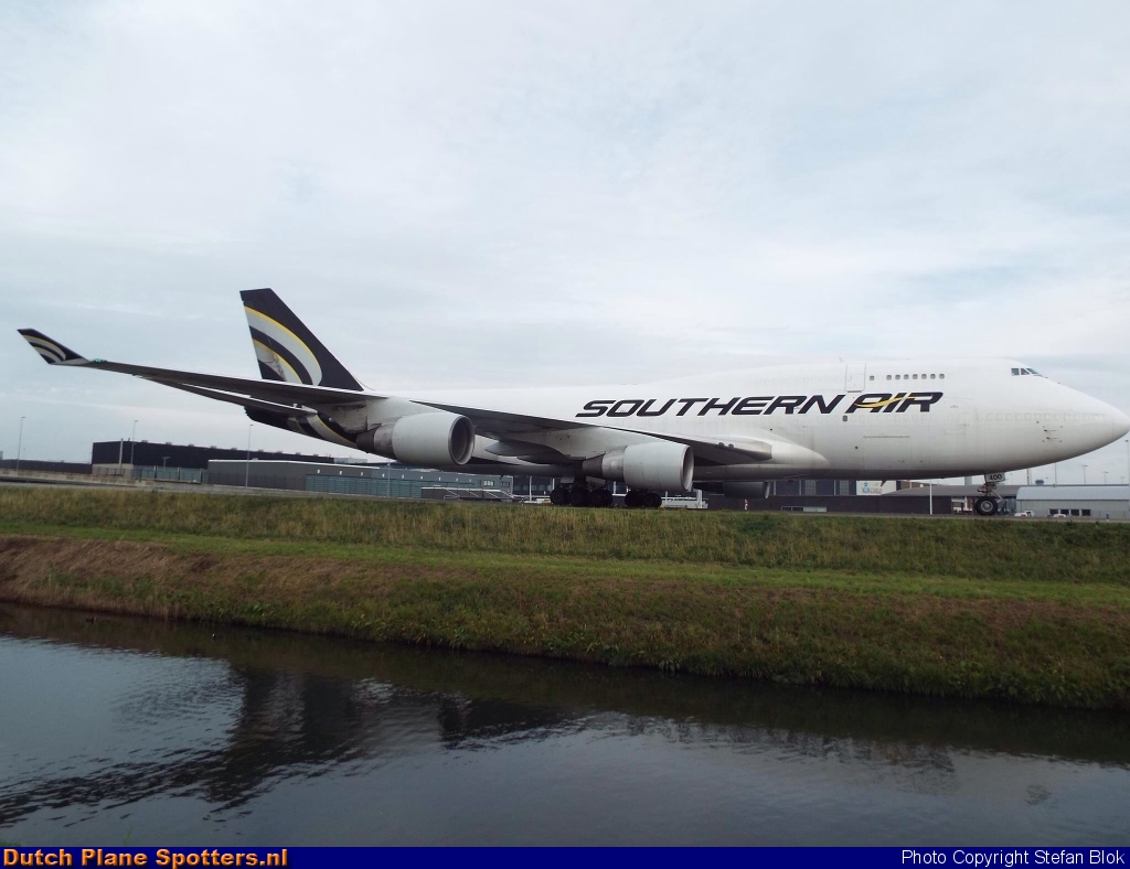 N400SA Boeing 747-400 Southern Air by Stefan Blok