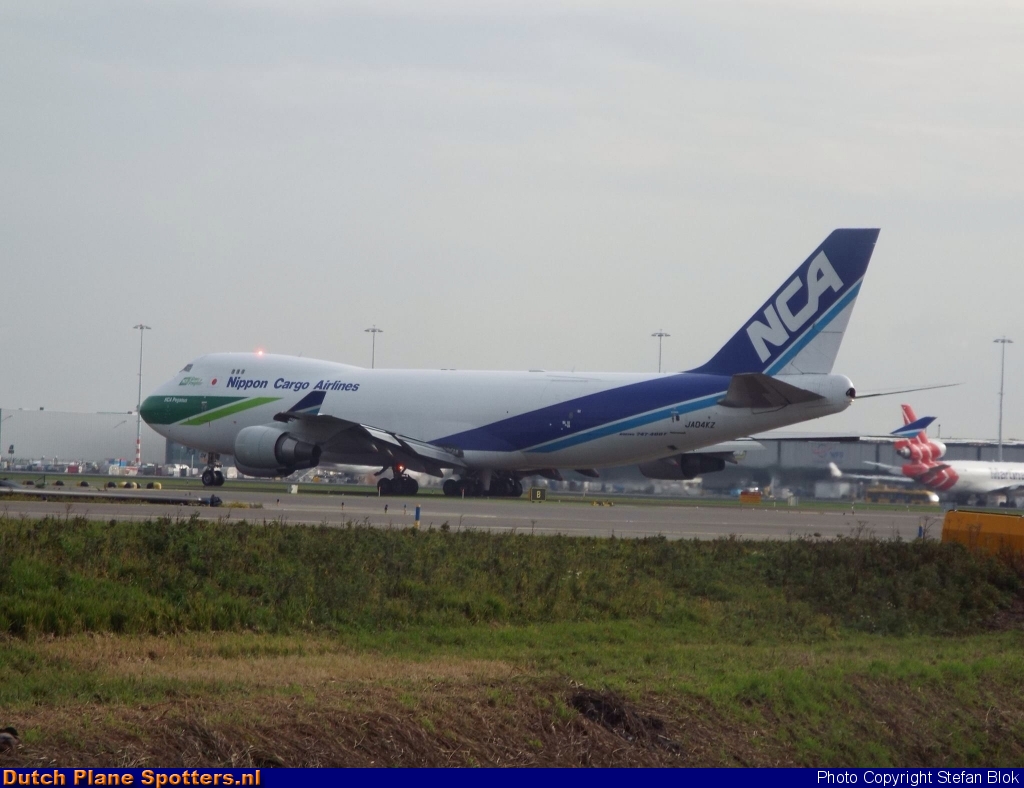 JA04KZ Boeing 747-400 Nippon Cargo Airlines by Stefan Blok