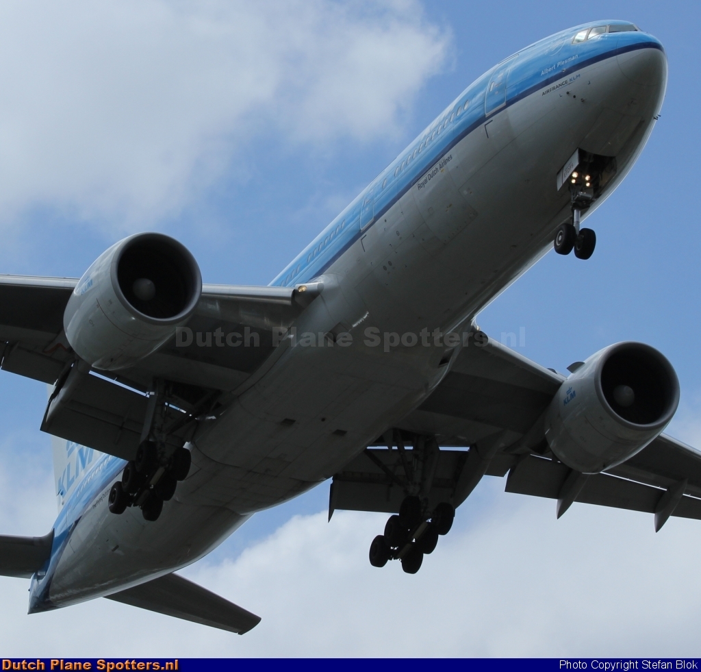 PH-BQA Boeing 777-200 KLM Royal Dutch Airlines by Stefan Blok