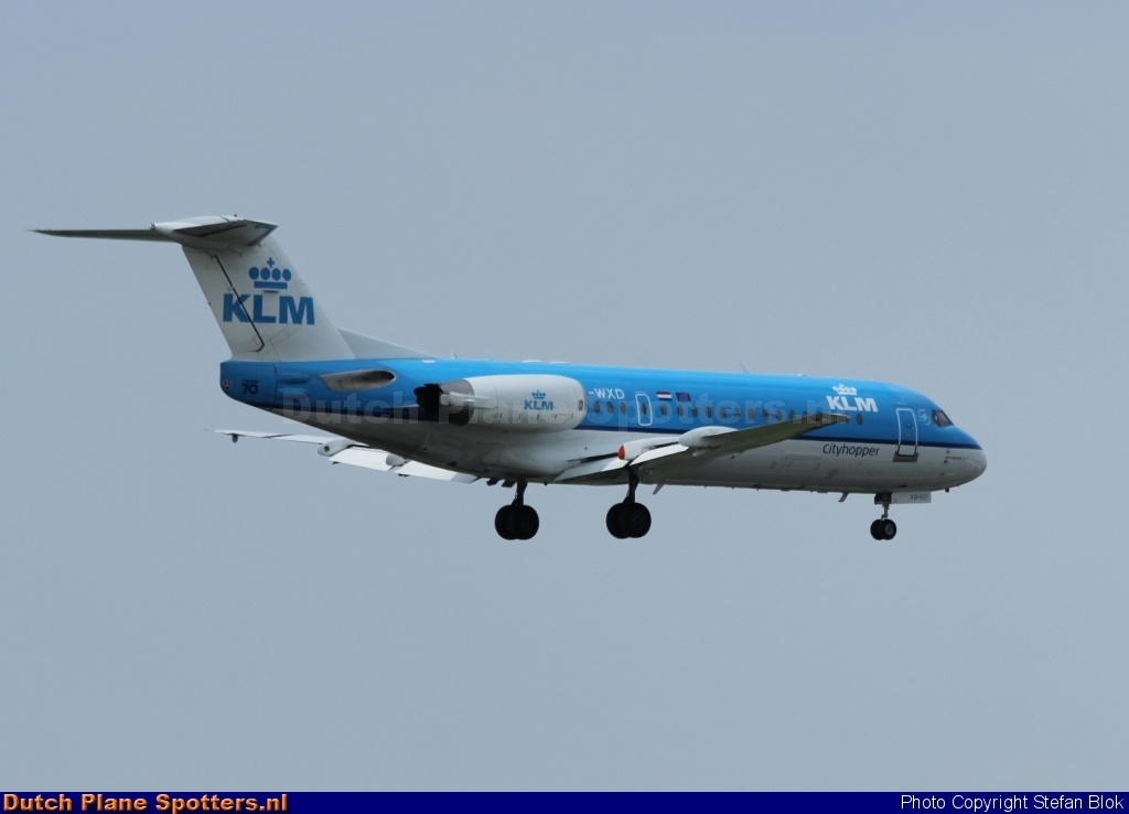 PH-WXD Fokker 70 KLM Cityhopper by Stefan Blok