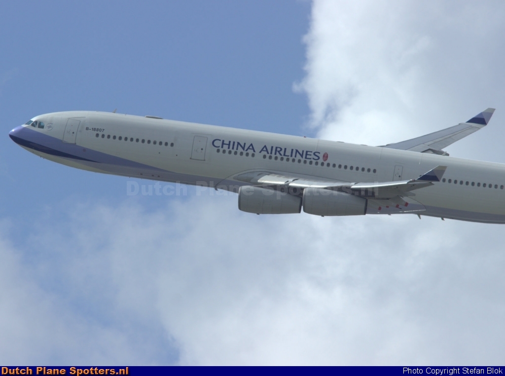 B-18807 Airbus A340-300 China Airlines by Stefan Blok