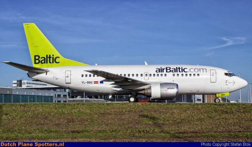 YL-BBQ Boeing 737-500 Air Baltic by Stefan Blok