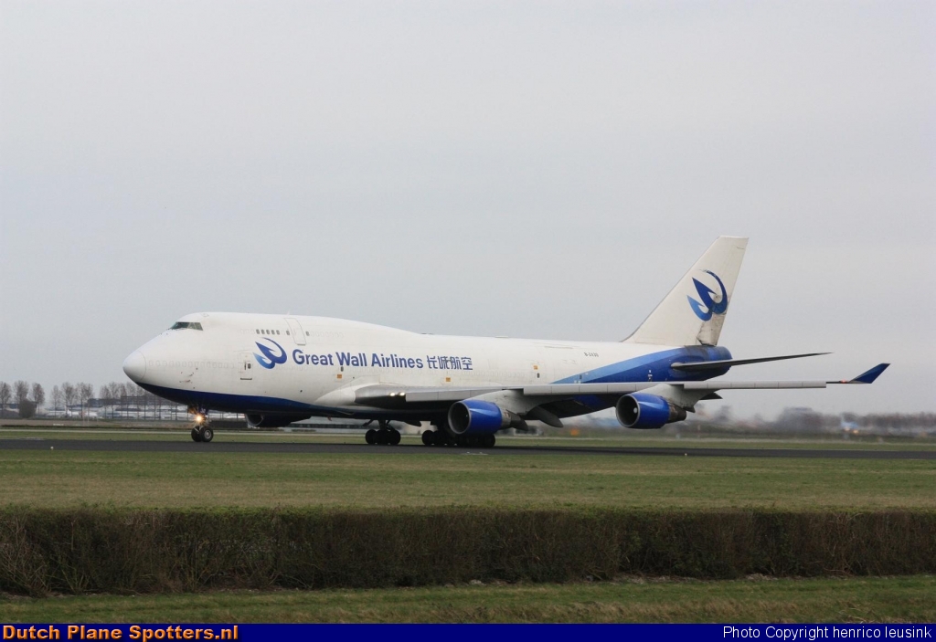 B-2430 Boeing 747-400 Great Wall Airlines by Rick Schönhage