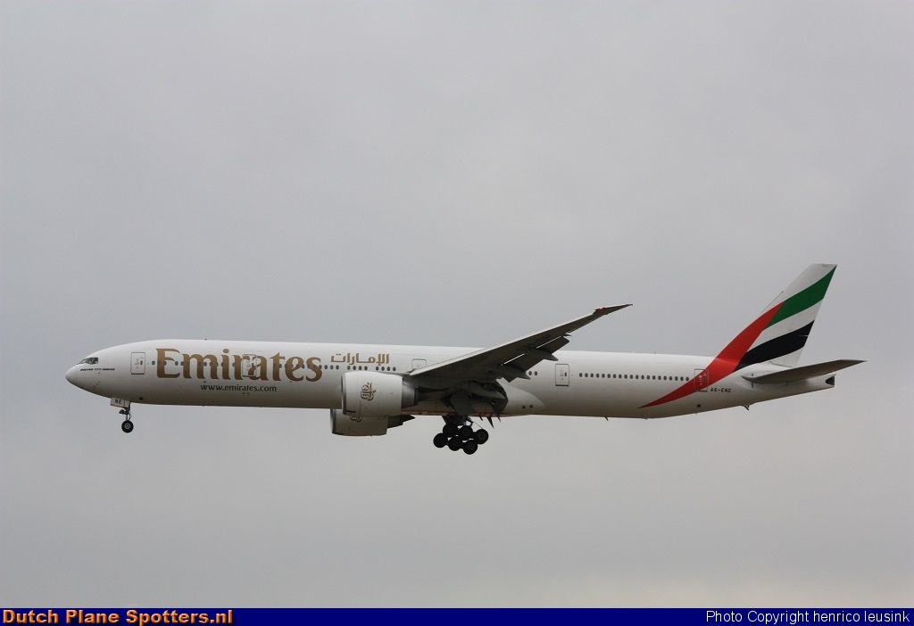 A6-ENE Boeing 777-300 Emirates by Rick Schönhage