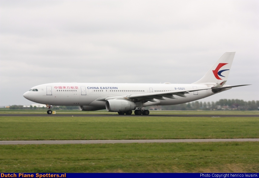 B-5920 Airbus A330-200 China Eastern Airlines by Rick Schönhage