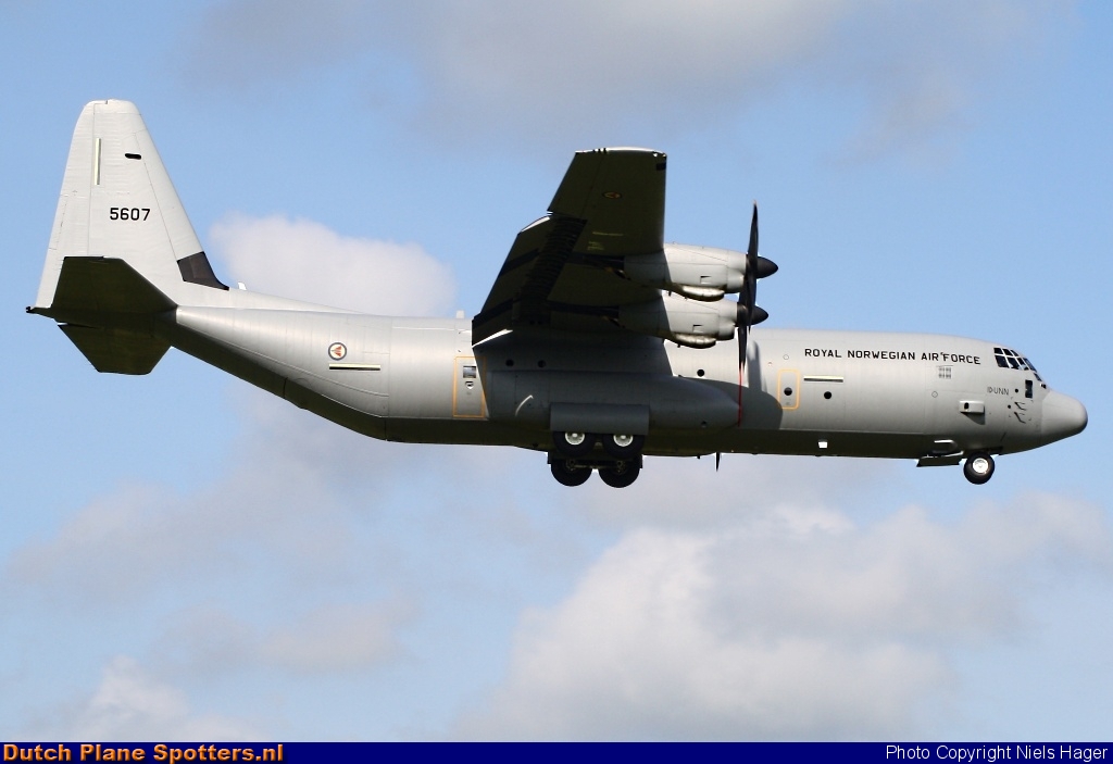5607 Lockheed C-130 Hercules MIL - Norway Royal Air Force by Niels Hager