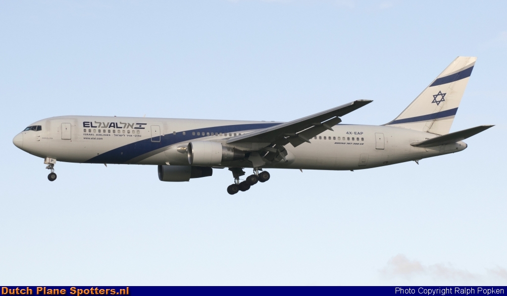 4X-EAP Boeing 767-300 El Al Israel Airlines by Ralph Popken