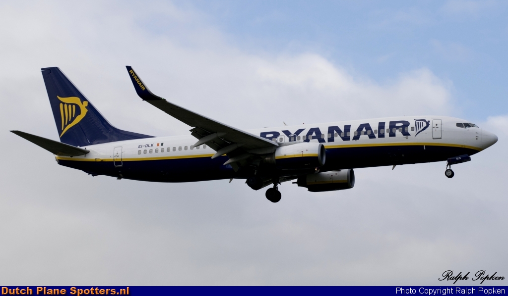 EI-DLK Boeing 737-800 Ryanair by Ralph Popken