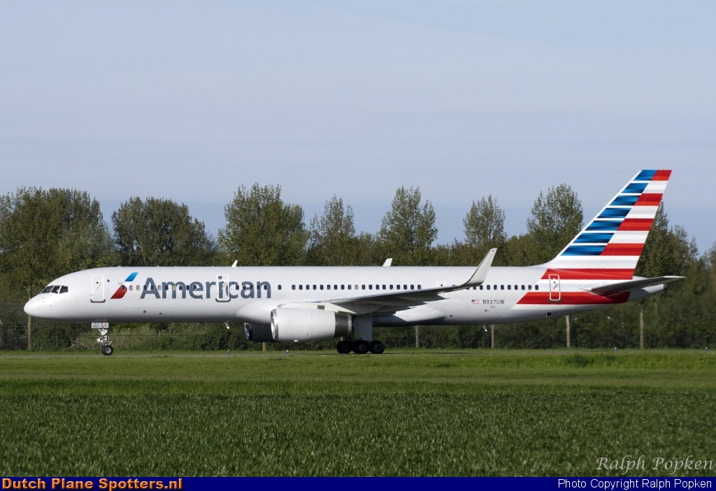 N937UW Boeing 757-200 American Airlines by Ralph Popken