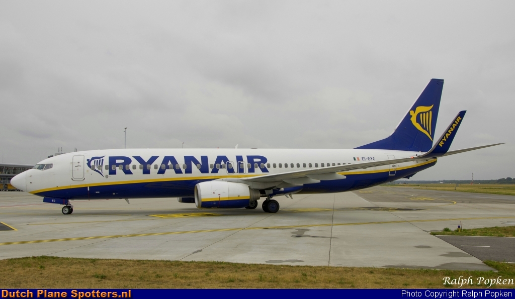 EI-DYC Boeing 737-800 Ryanair by Ralph Popken