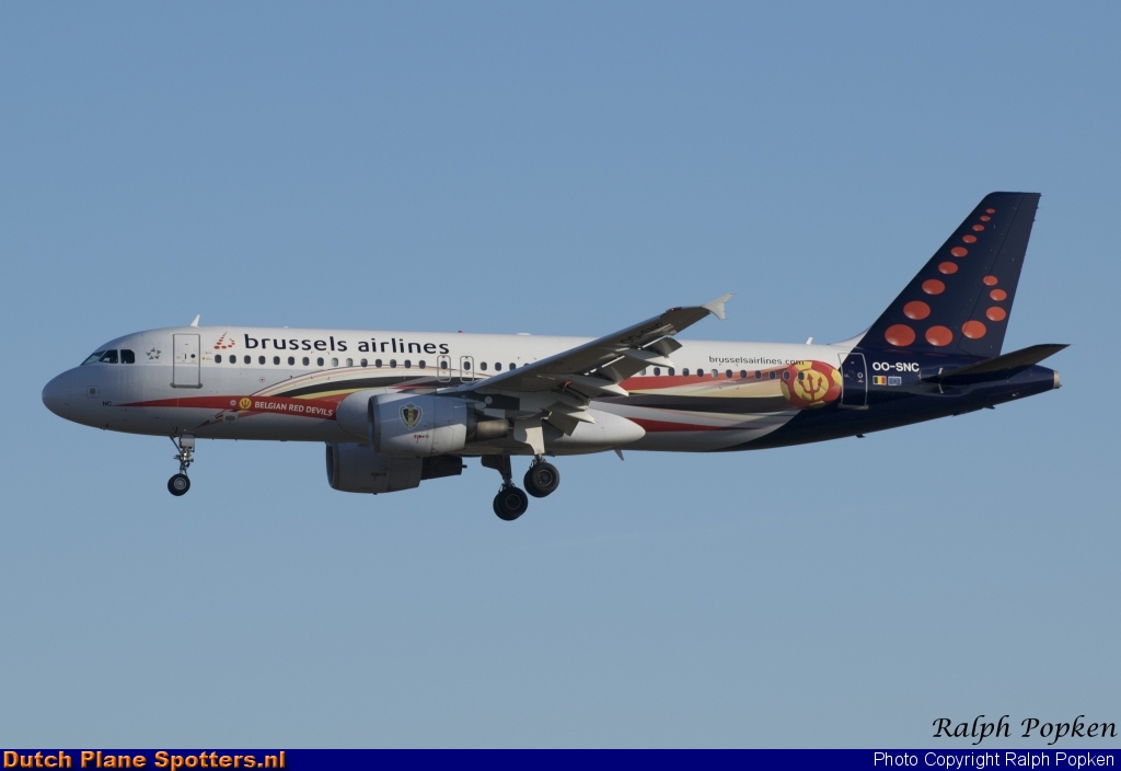 OO-SNC Airbus A320 Brussels Airlines by Ralph Popken
