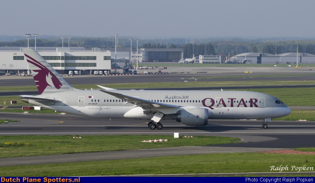 A7-BCP Boeing 787-8 Dreamliner Qatar Airways by Ralph Popken