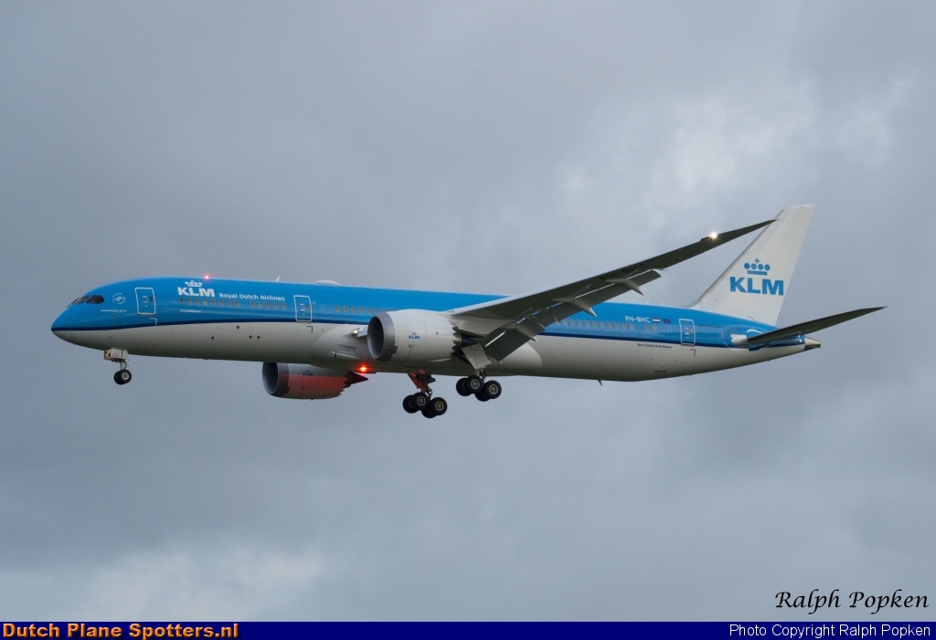 PH-BHC Boeing 787-9 Dreamliner KLM Royal Dutch Airlines by Ralph Popken