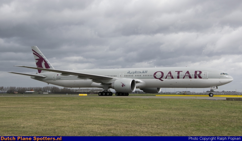 A7-BAP Boeing 777-300 Qatar Airways by Ralph Popken