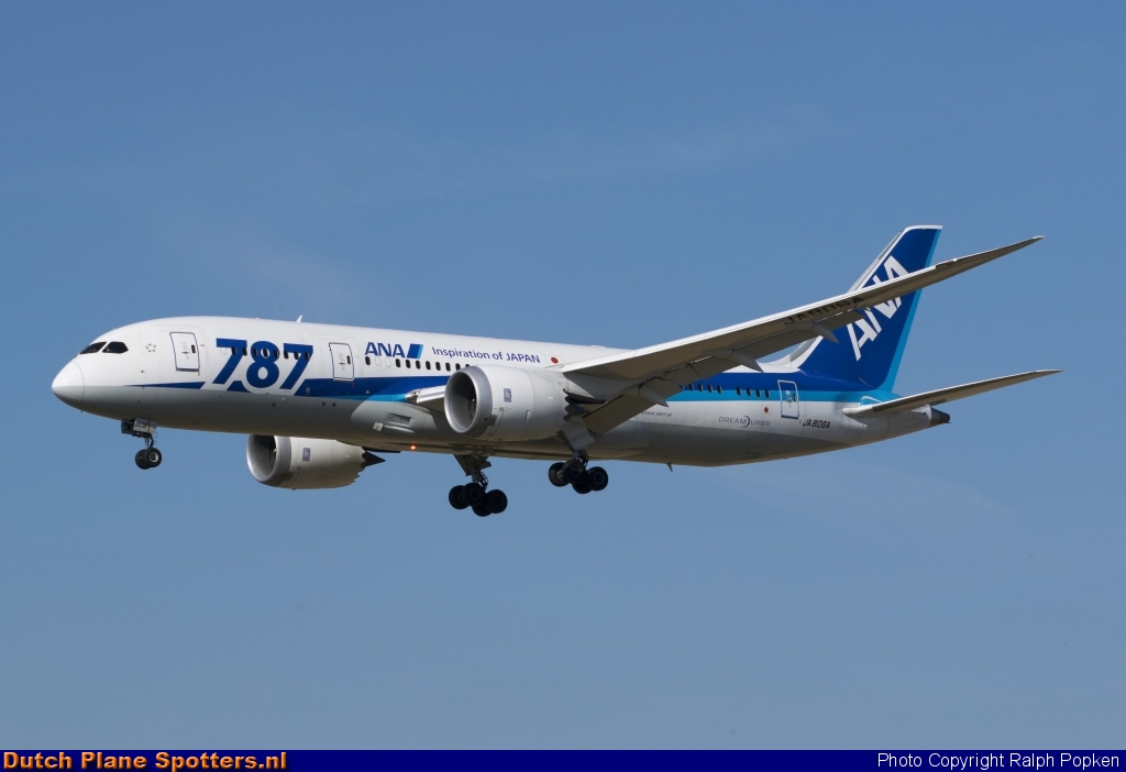 JA806A Boeing 787-8 Dreamliner All Nippon Airlines by Ralph Popken
