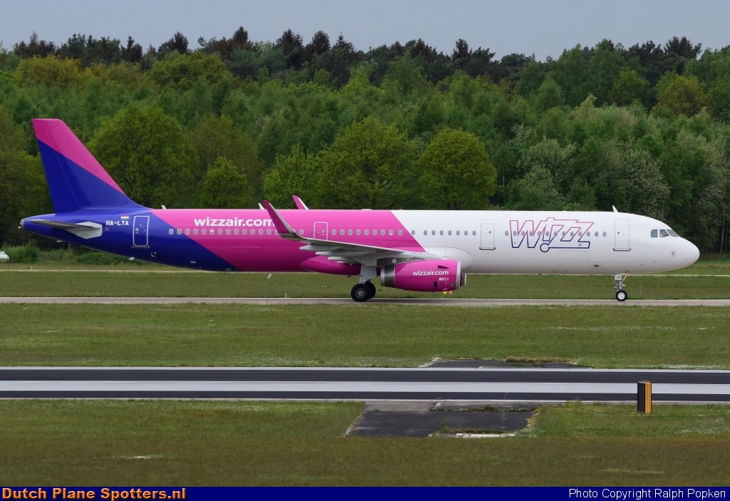 HA-LTA Airbus A321 Wizz Air by Ralph Popken