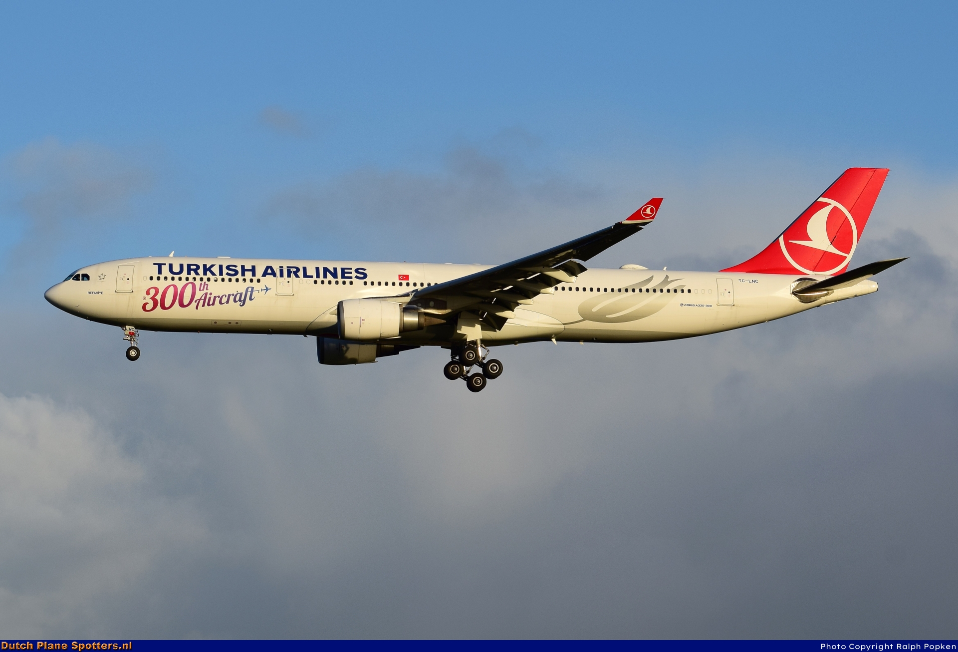 TC-LNC Airbus A330-300 Turkish Airlines by Ralph Popken