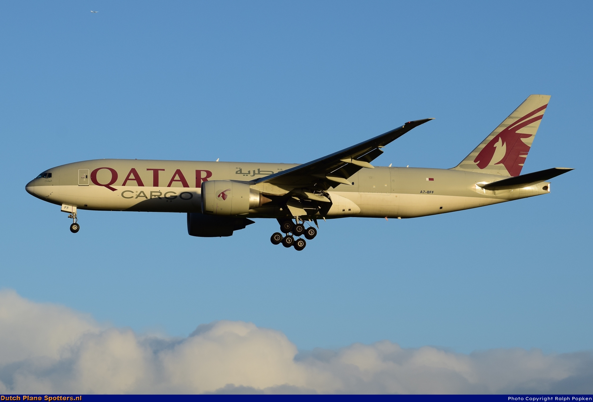 A7-BFF Boeing 777-F Qatar Airways Cargo by Ralph Popken