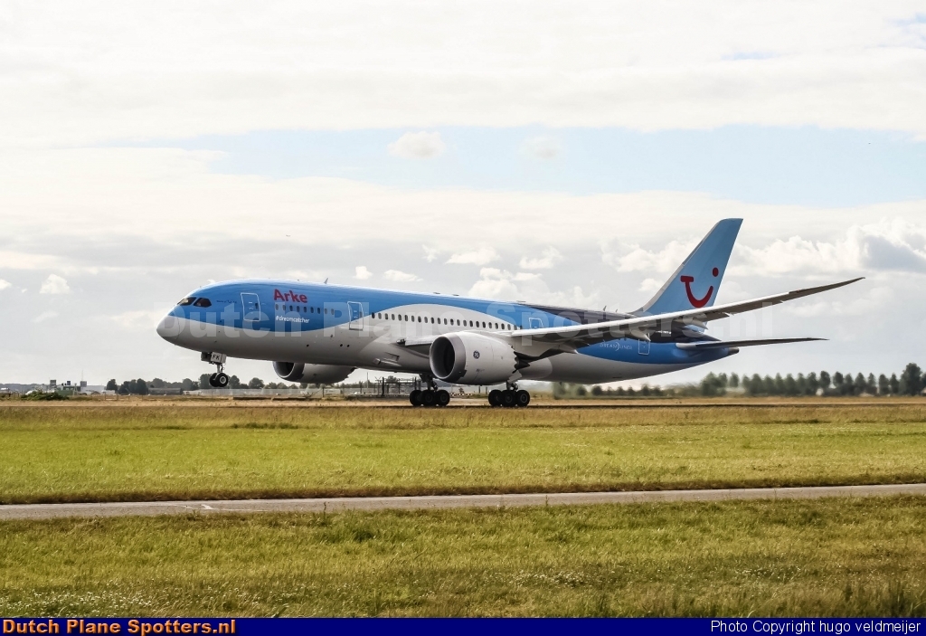 PH-TFK Boeing 787-8 Dreamliner ArkeFly by hugo veldmeijer