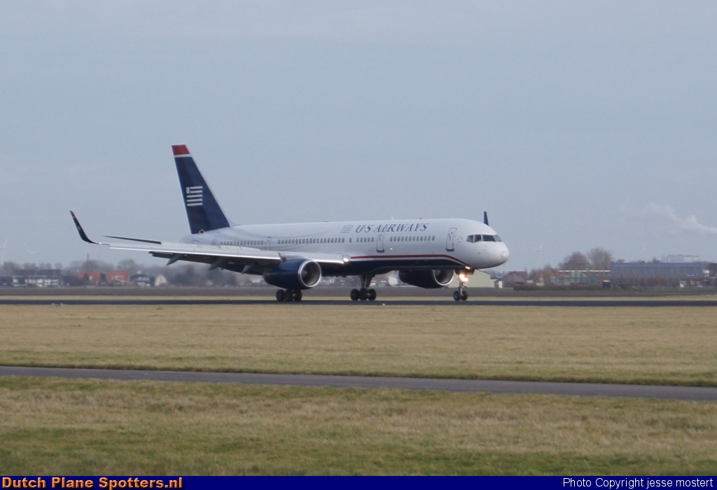 N935UW Boeing 757-200 US Airways by jesse mostert