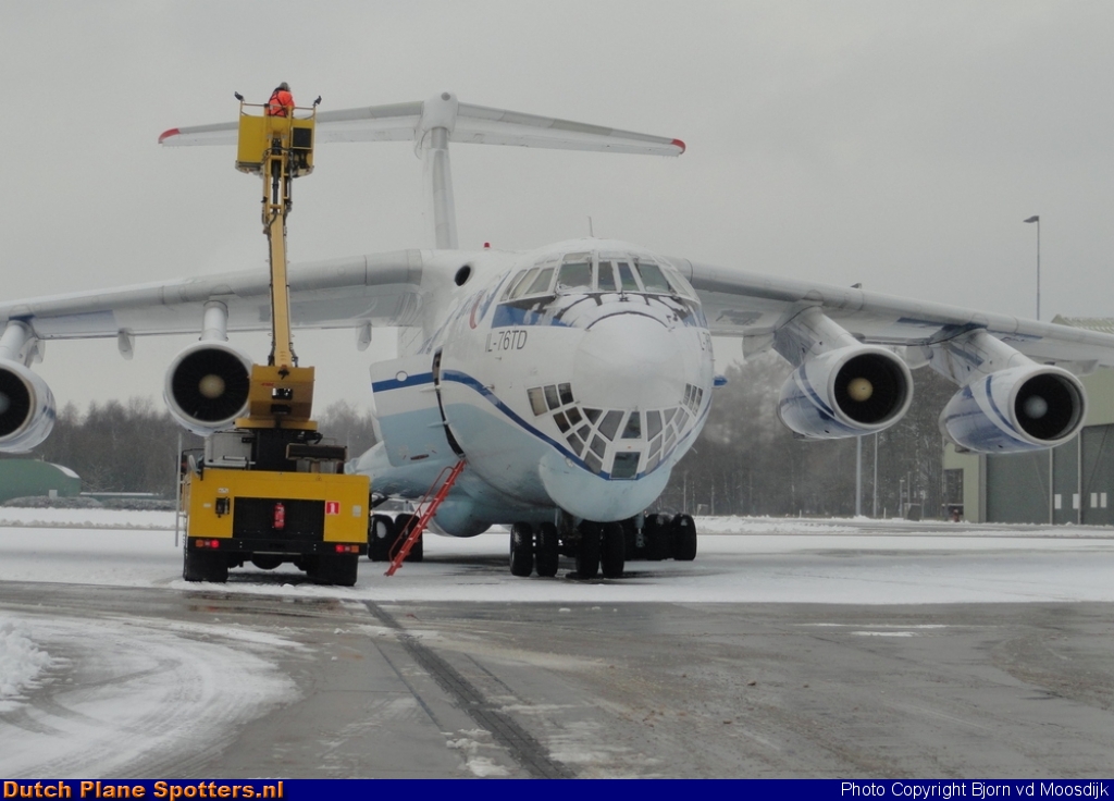 RA-76370 Ilyushin Il-76 Aviacon Zitotrans by Bjorn vd Moosdijk