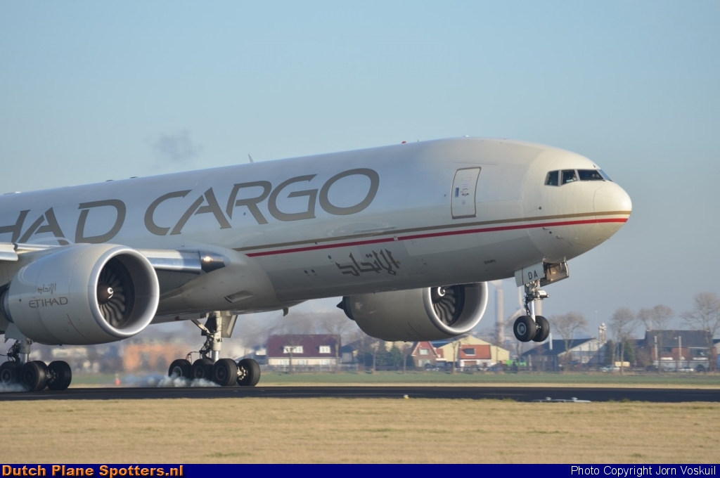 A6-DDA Boeing 777-F Etihad Cargo by Jorn Voskuil
