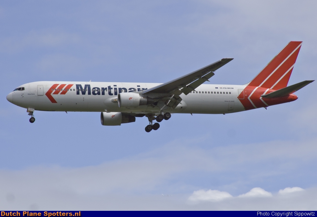 PH-MCM Boeing 767-300 Martinair by Sippowitz