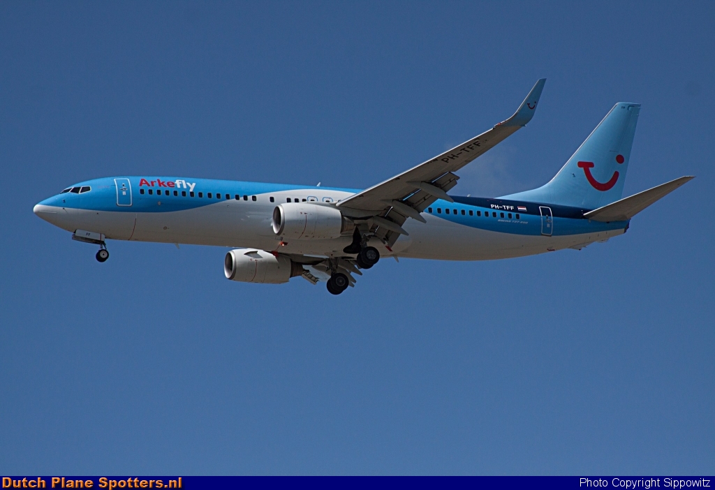 PH-TFF Boeing 737-800 ArkeFly by Sippowitz