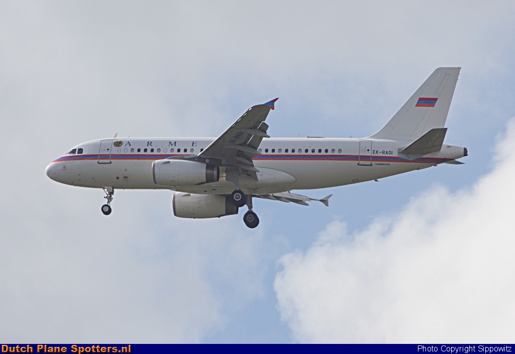 RK-RA01 Airbus A319 Armenia - Government by Sippowitz
