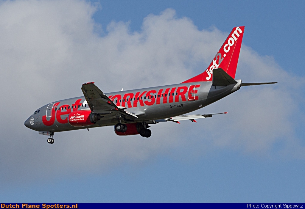 G-CELB Boeing 737-300 Jet2 by Sippowitz