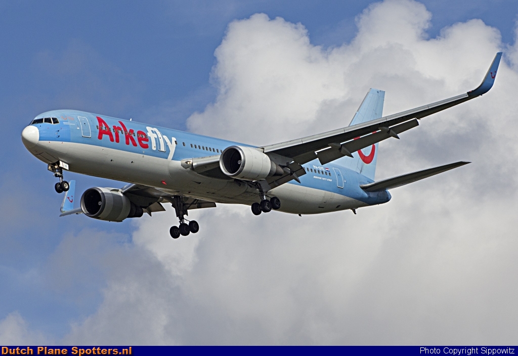 PH-OYE Boeing 767-300 ArkeFly by Sippowitz