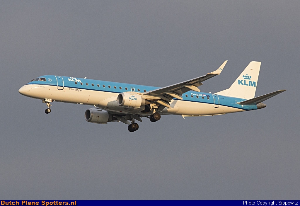 PH-EZW Embraer 190 KLM Cityhopper by Sippowitz