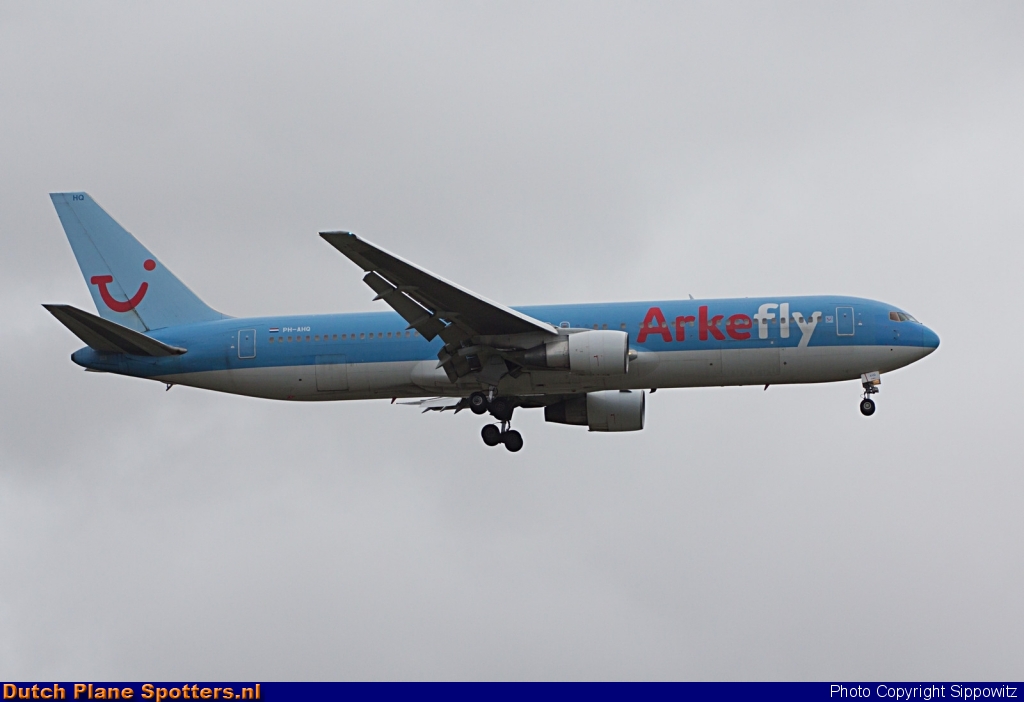 PH-AHQ Boeing 767-300 ArkeFly by Sippowitz