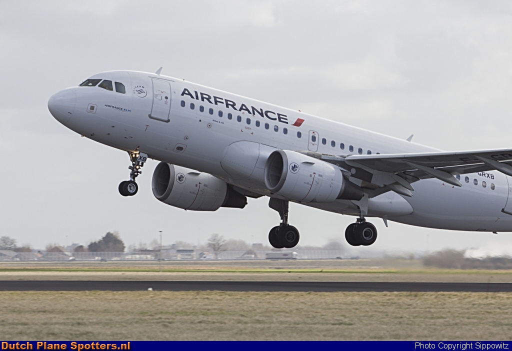 G-GRXB Airbus A319 Air France by Sippowitz