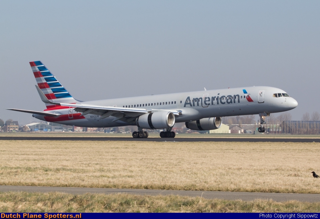 N942UW Boeing 757-200 American Airlines by Sippowitz
